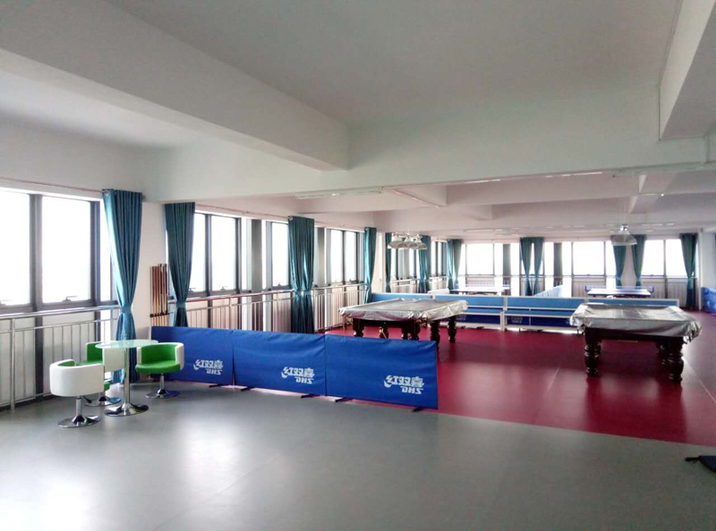 单位健身房器材